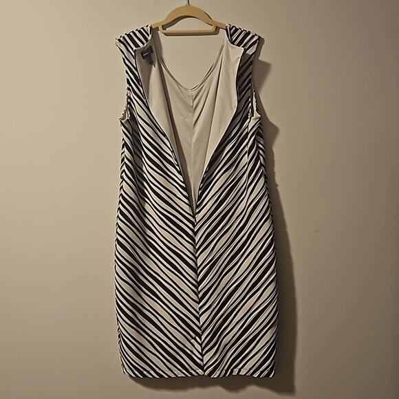 DANA BUCHMAN Sleeveless Dress size XL - Picture 5 of 9